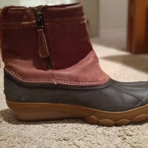 Sperry winter boots. - Picture 5 of 7